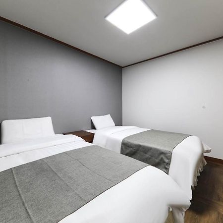 Major Hotel Jeju Exteriör bild