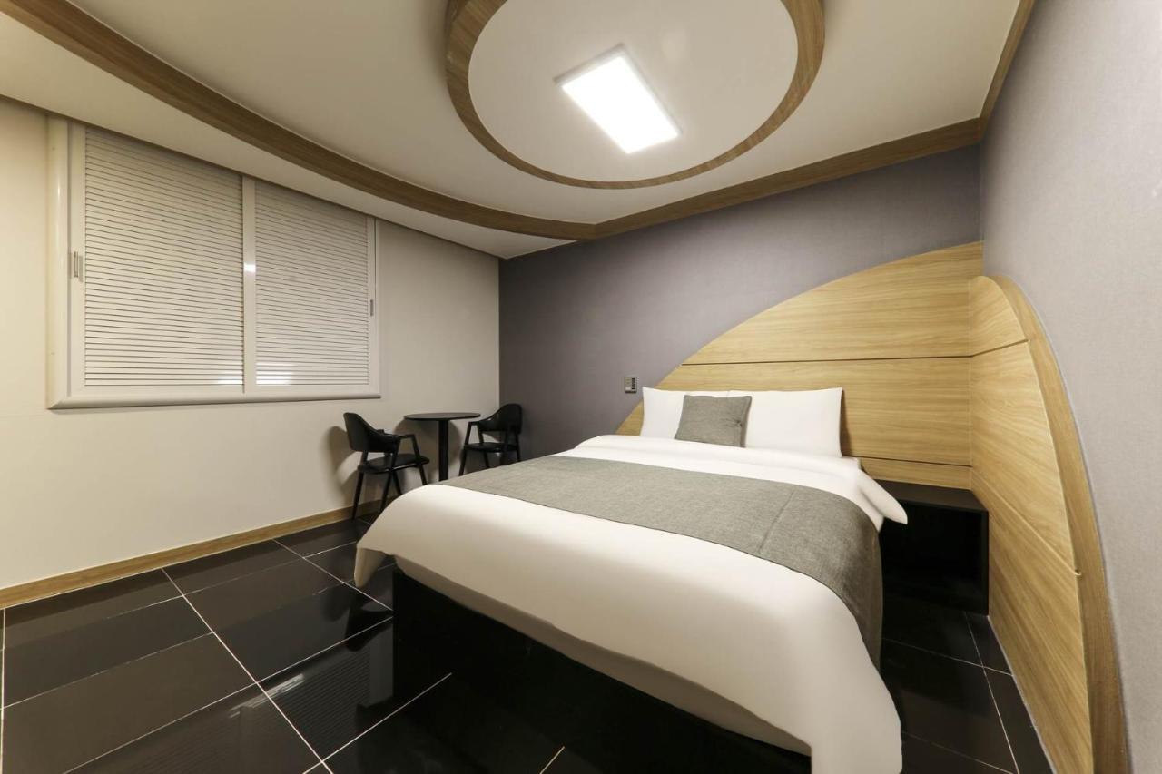 Major Hotel Jeju Exteriör bild