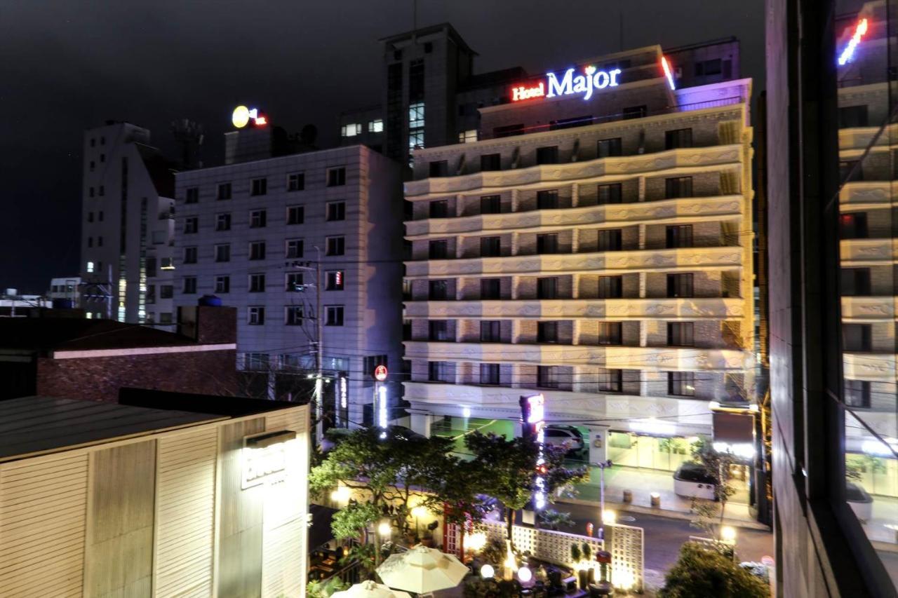 Major Hotel Jeju Exteriör bild